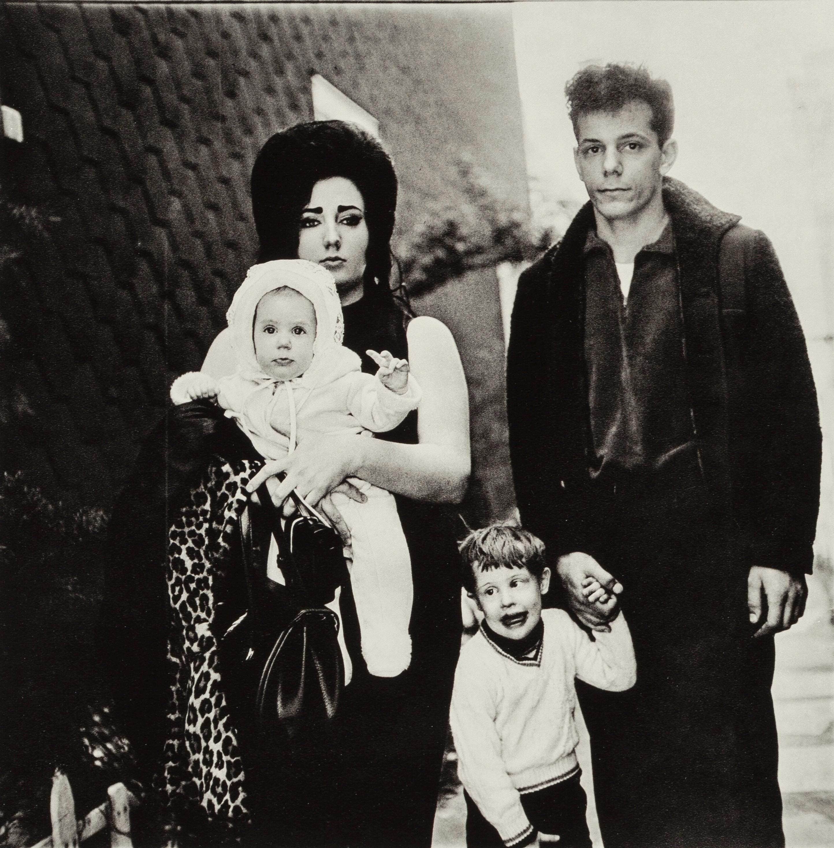 Diane Arbus, Composition, Diane Arbus, Electa Editrice Portfolios, Limited Edition Héliogravure