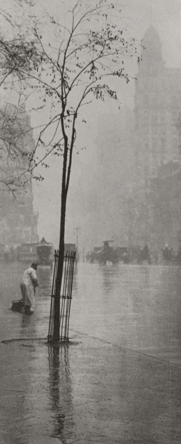 Alfred Stieglitz, Spring Showers, New York, Alfred Stieglitz Memorial Portfolio 1864-1946, Limited Edition Halftone Photograph